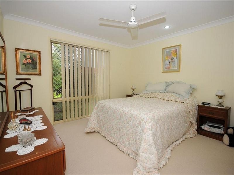 35 Anchorage Circuit, Point Vernon QLD 4655