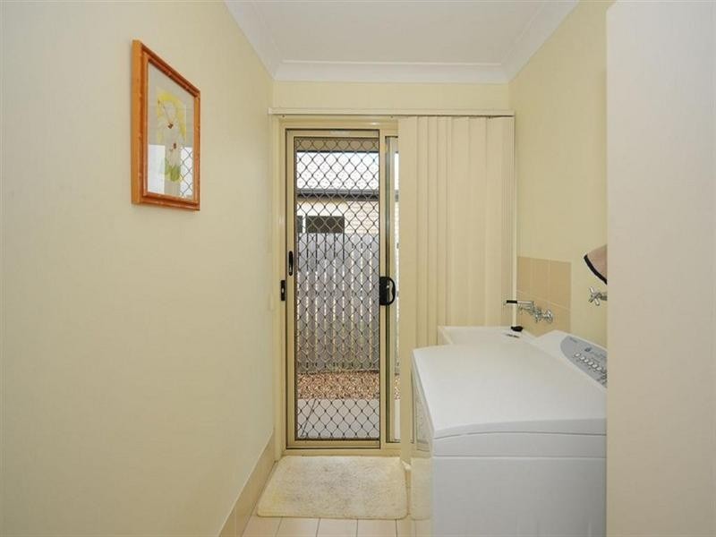 35 Anchorage Circuit, Point Vernon QLD 4655