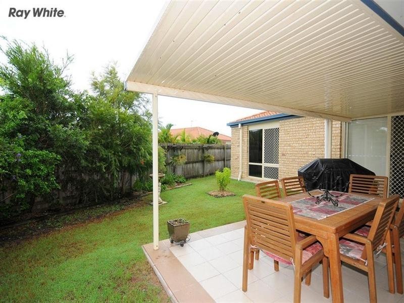 35 Anchorage Circuit, Point Vernon QLD 4655