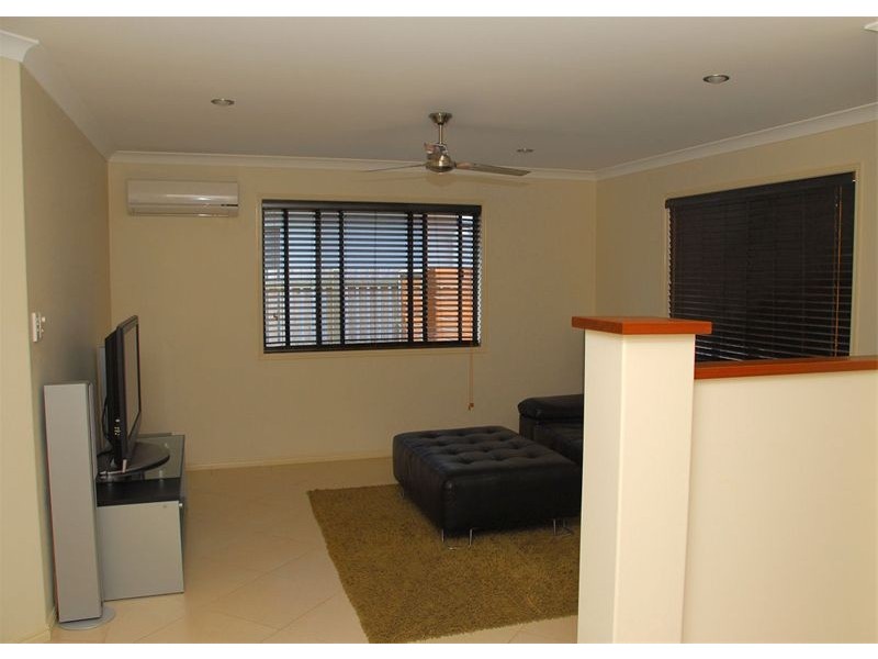 14 Murphy Street, Point Vernon QLD 4655