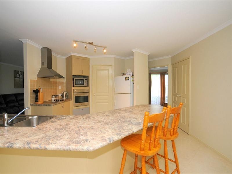 15 Lakeridge Drive, Dundowran QLD 4655