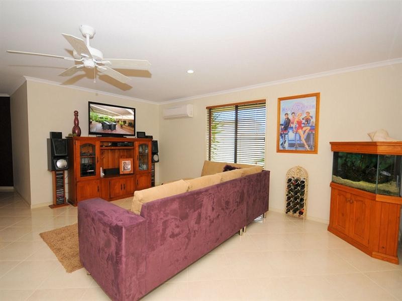 15 Lakeridge Drive, Dundowran QLD 4655