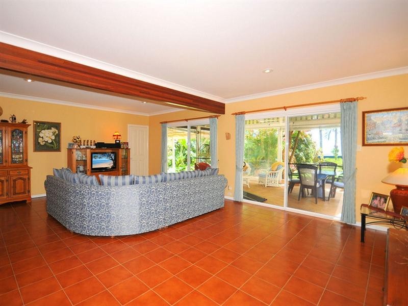 80 Kingfisher Parade, Toogoom QLD 4655