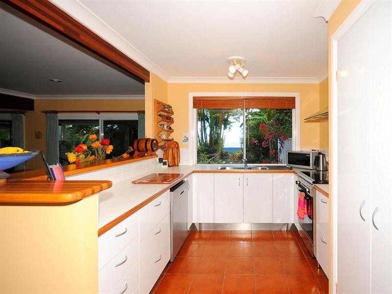 80 Kingfisher Parade, Toogoom QLD 4655