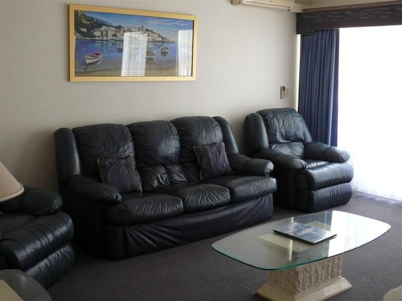 8/397 Charlton Esplanade, Torquay QLD 4655