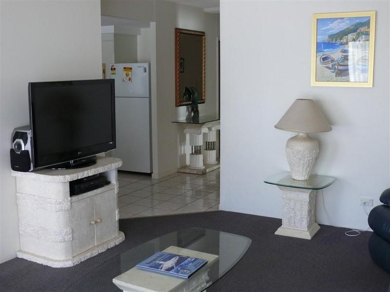 8/397 Charlton Esplanade, Torquay QLD 4655