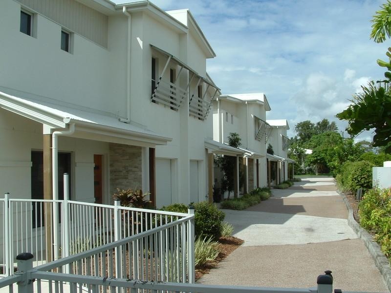 6/541 Charlton Esplanade, Urangan QLD 4655