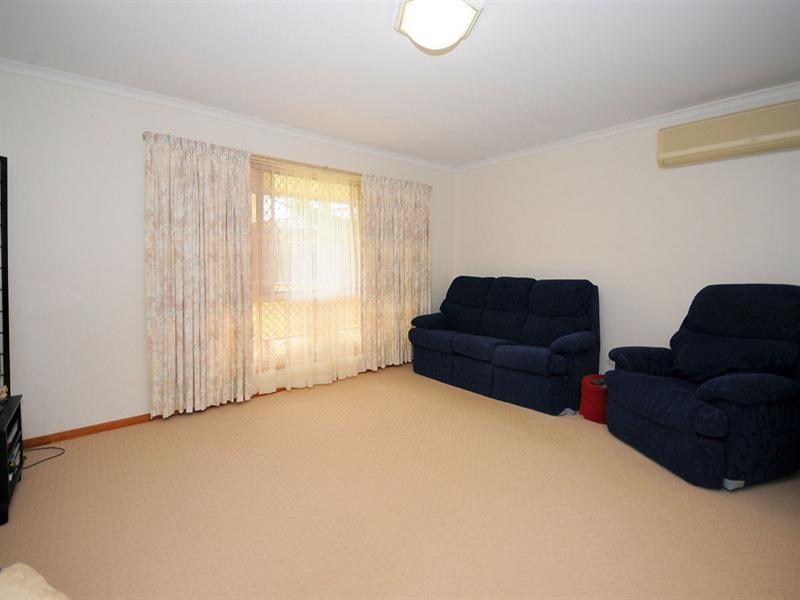 21 Wattlebird Lane, Eli Waters QLD 4655