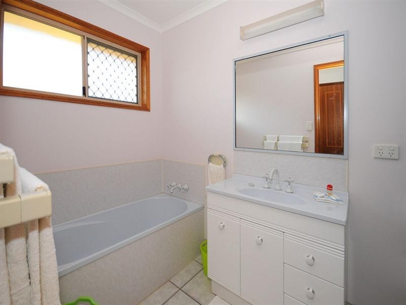 21 Wattlebird Lane, Eli Waters QLD 4655