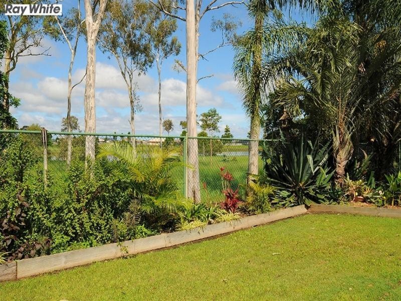 21 Wattlebird Lane, Eli Waters QLD 4655