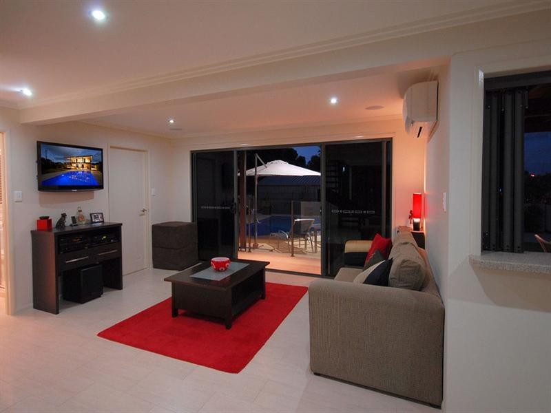 29 Mary Street, Scarness QLD 4655