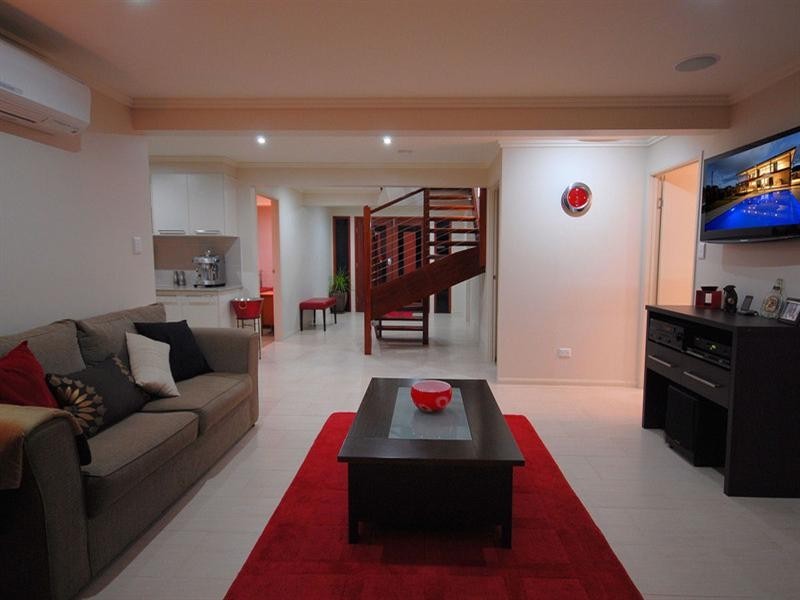 29 Mary Street, Scarness QLD 4655