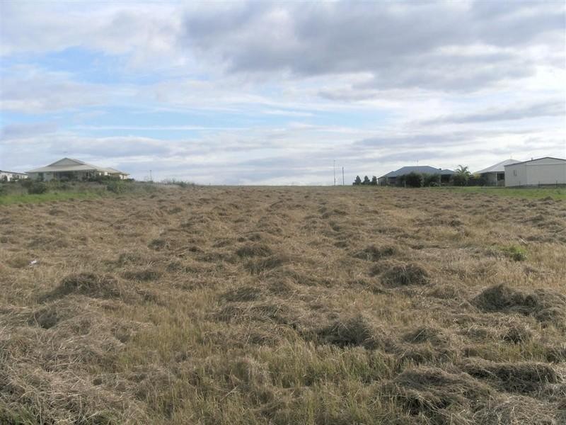 43 Windjammer Circuit, River Heads QLD 4655