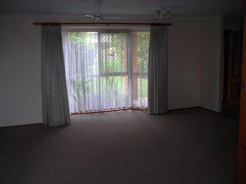 74 murphy, Point Vernon QLD 4655