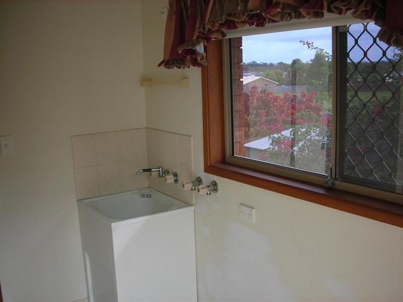 74 murphy, Point Vernon QLD 4655