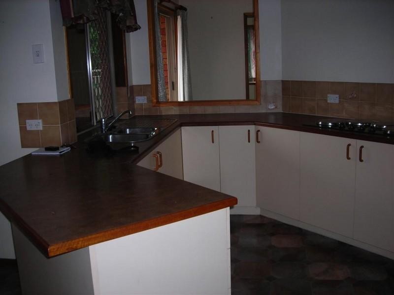 74 murphy, Point Vernon QLD 4655