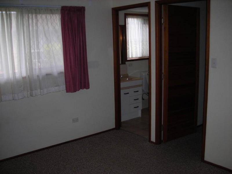 74 murphy, Point Vernon QLD 4655