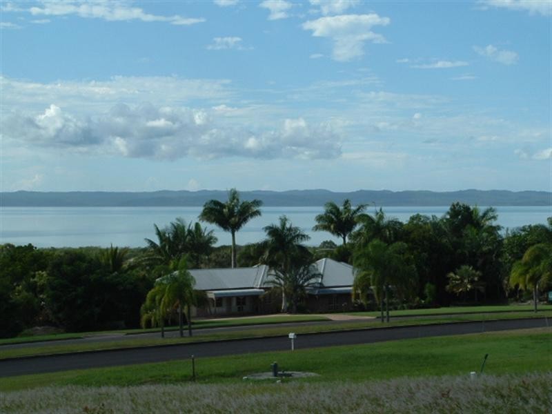 38 Cove Boulevard, River Heads QLD 4655