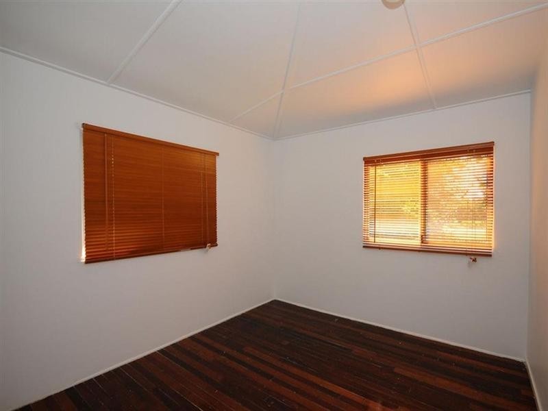 15 MARTIN, Point Vernon QLD 4655