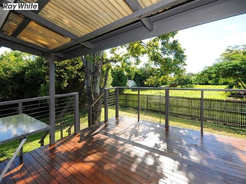 15 MARTIN, Point Vernon QLD 4655