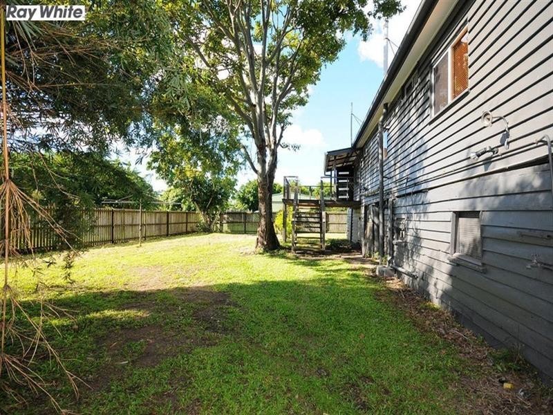 15 MARTIN, Point Vernon QLD 4655