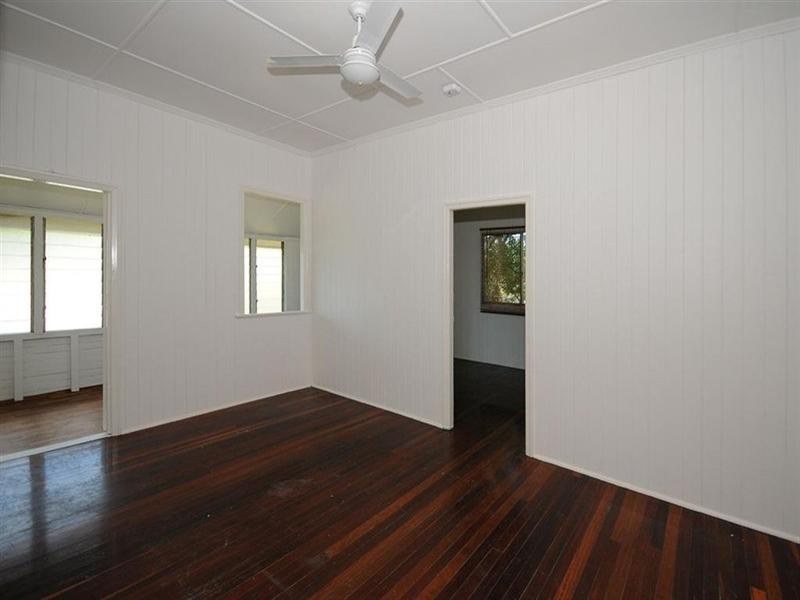 15 MARTIN, Point Vernon QLD 4655