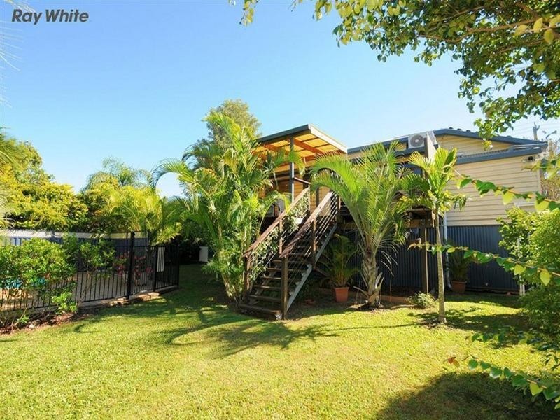 209 Torquay Terrace, Torquay QLD 4655