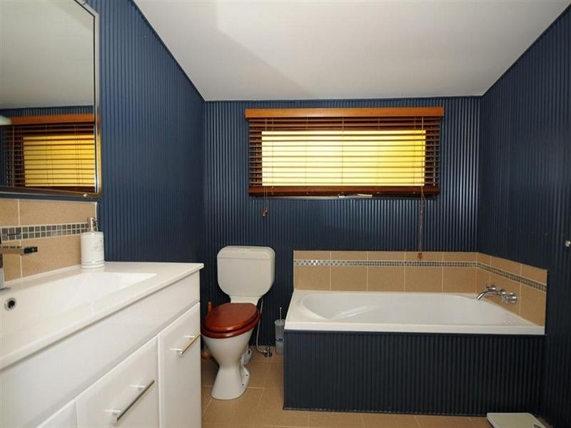 209 Torquay Terrace, Torquay QLD 4655