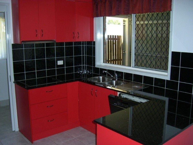 113 Limpus Street, Urangan QLD 4655