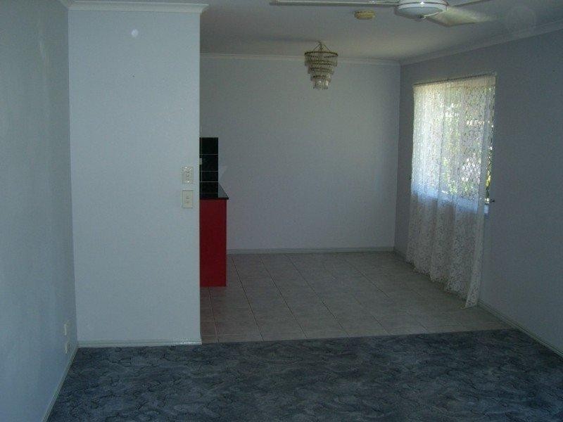 113 Limpus Street, Urangan QLD 4655