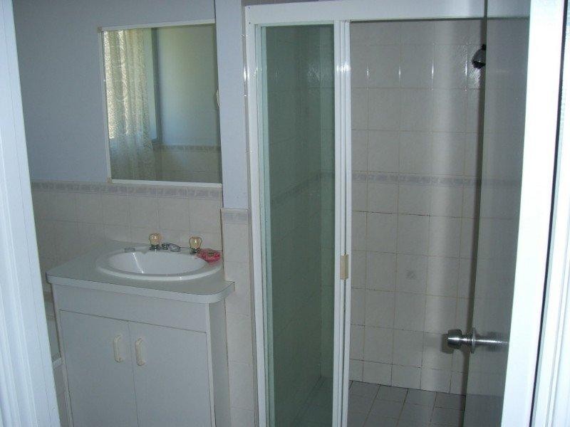 113 Limpus Street, Urangan QLD 4655