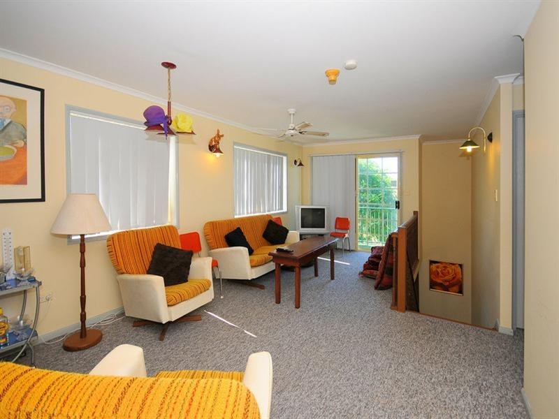 191 Dayman Street, Urangan QLD 4655
