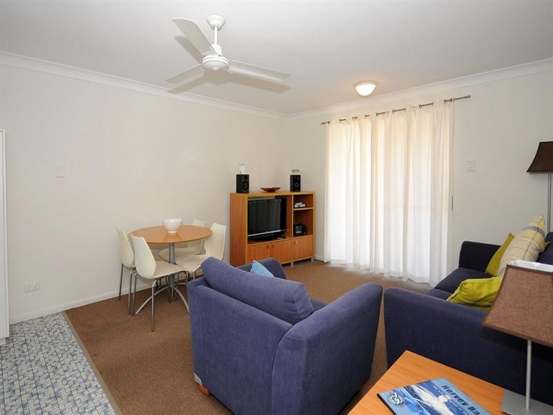 16/13 Ann Street, Torquay QLD 4655