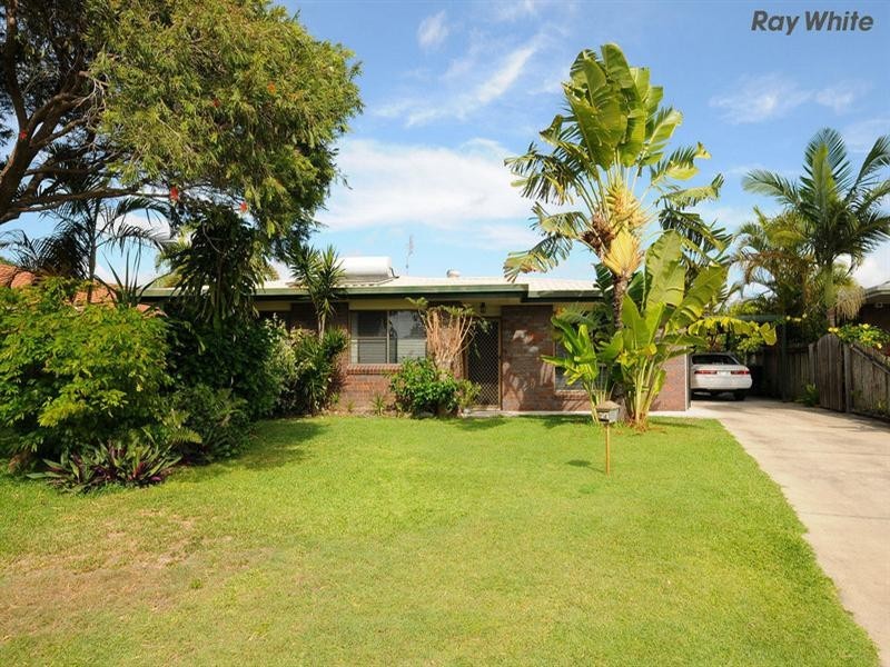 24 South Street, Urangan QLD 4655