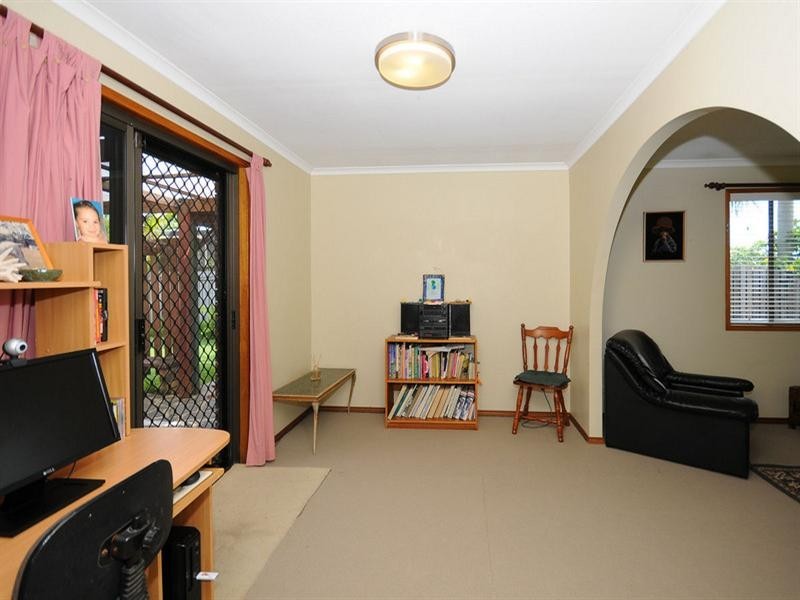 24 South Street, Urangan QLD 4655