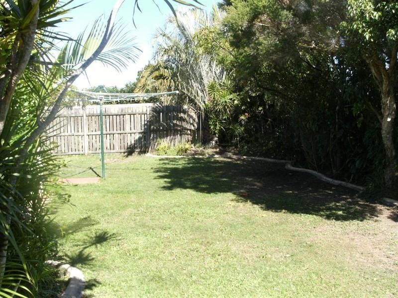 95 North Street, Point Vernon QLD 4655