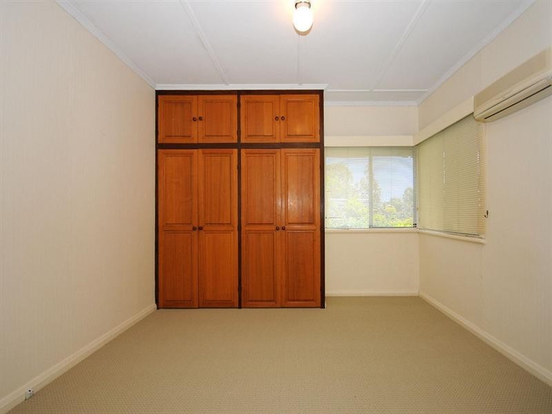 23 Helsham Street, Point Vernon QLD 4655