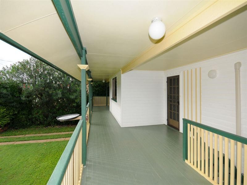 23 Helsham Street, Point Vernon QLD 4655