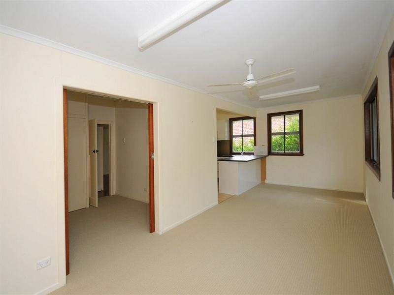 23 Helsham Street, Point Vernon QLD 4655