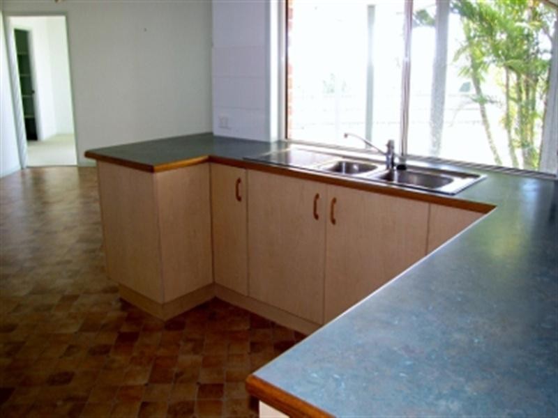 3 Queensbury Grove, Urraween QLD 4655
