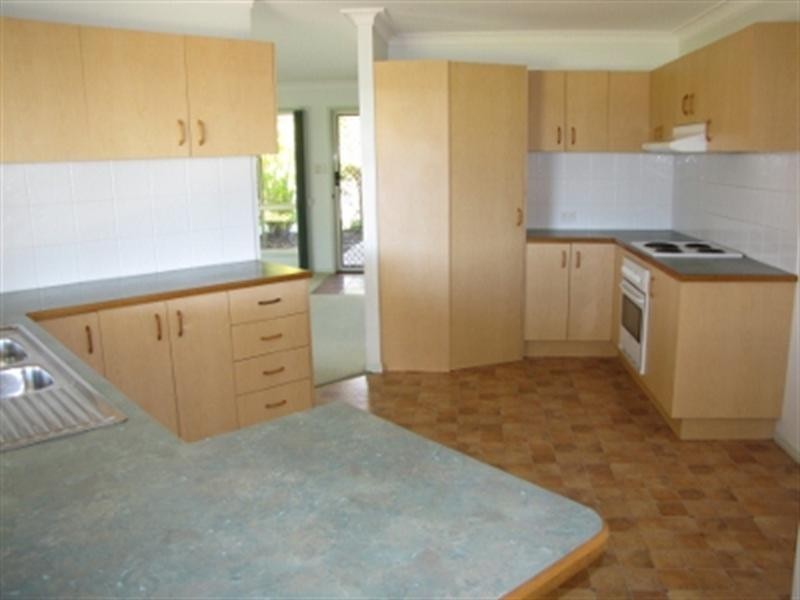 3 Queensbury Grove, Urraween QLD 4655