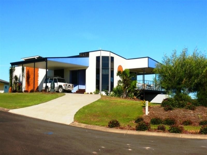 1 Tradewind Close, River Heads QLD 4655