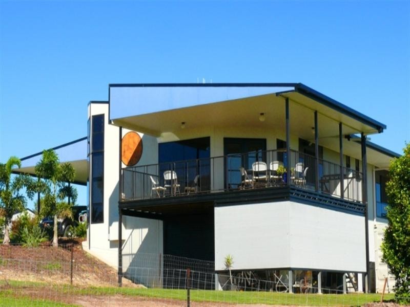 1 Tradewind Close, River Heads QLD 4655