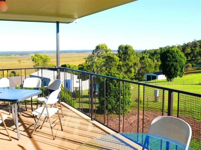 1 Tradewind Close, River Heads QLD 4655