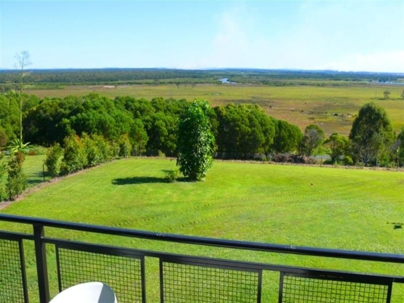 1 Tradewind Close, River Heads QLD 4655