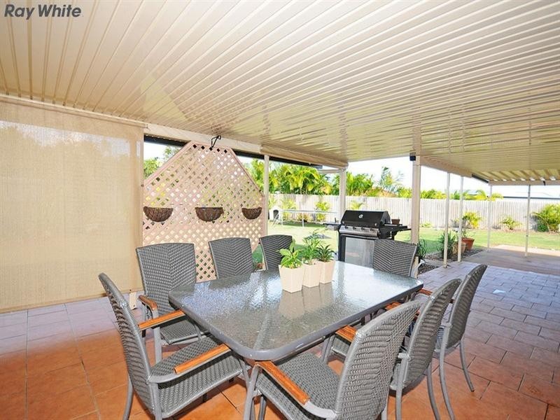 20 Kestrel Court, Eli Waters QLD 4655