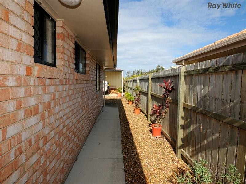 20 Kestrel Court, Eli Waters QLD 4655
