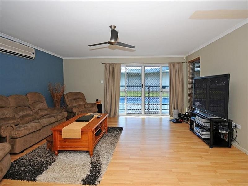 16 Garden Drive, Urangan QLD 4655