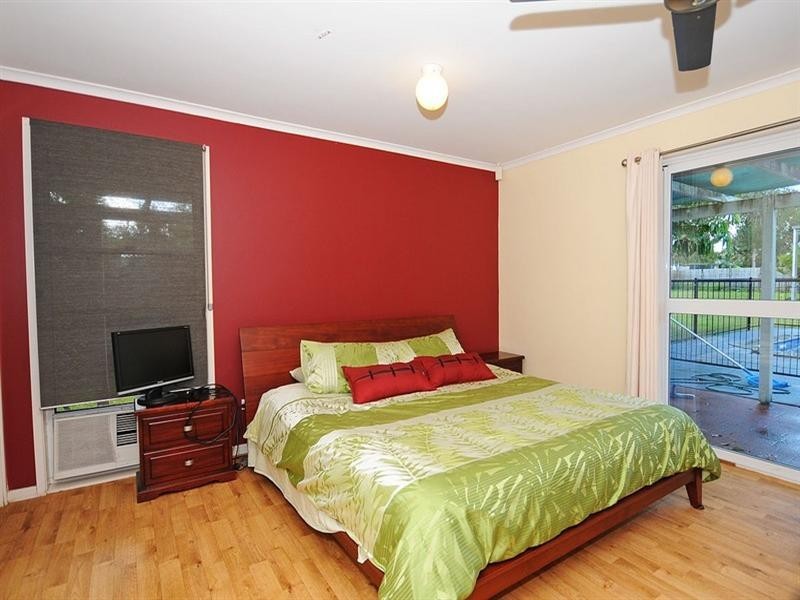 16 Garden Drive, Urangan QLD 4655