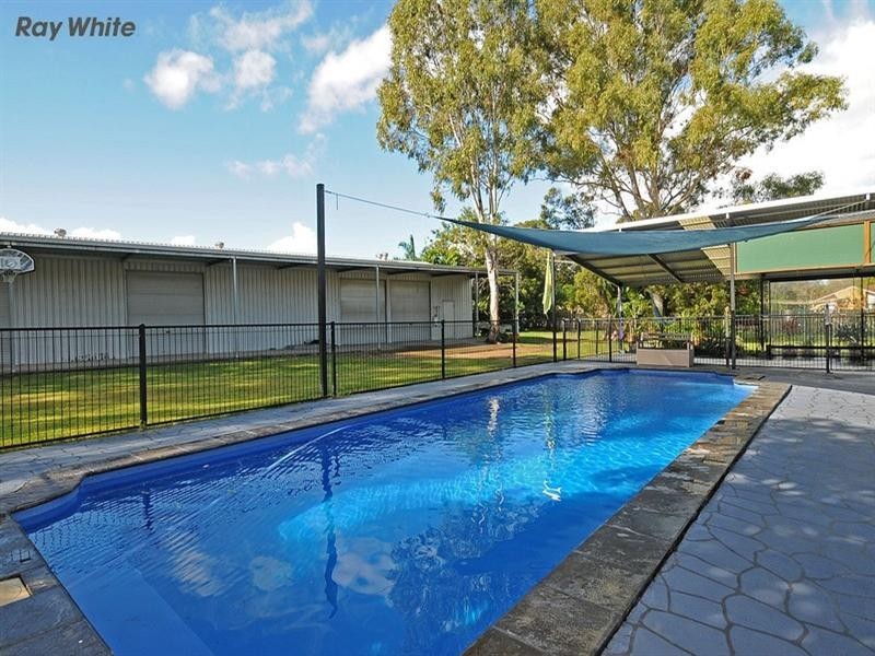 16 Garden Drive, Urangan QLD 4655